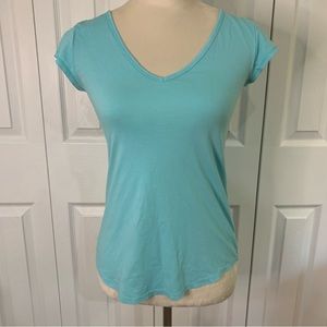 Lily Pulitzer SzSm 100% cotton turquoise blue deep V Neck short sleeve TShirt